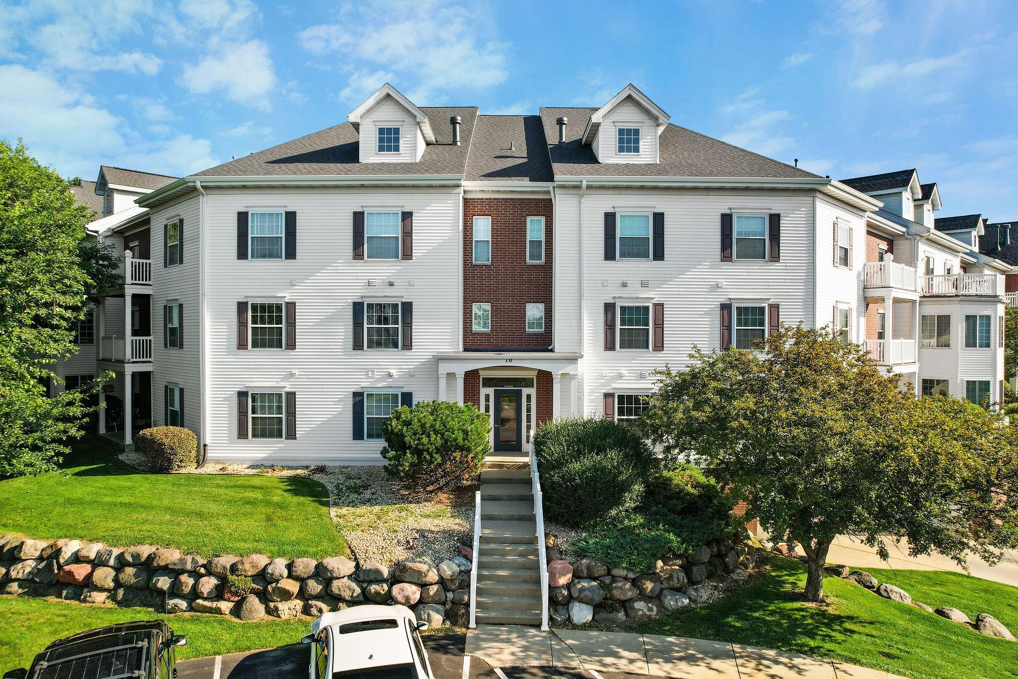 10 Kings Mill Circle, Unit 101 Madison, WI 53718 - Photo 40 of 43