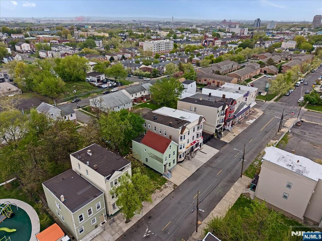 580 Hunterdon Street Newark, NJ 07108 - Photo 20 of 29 an aerial view of a house with a yard