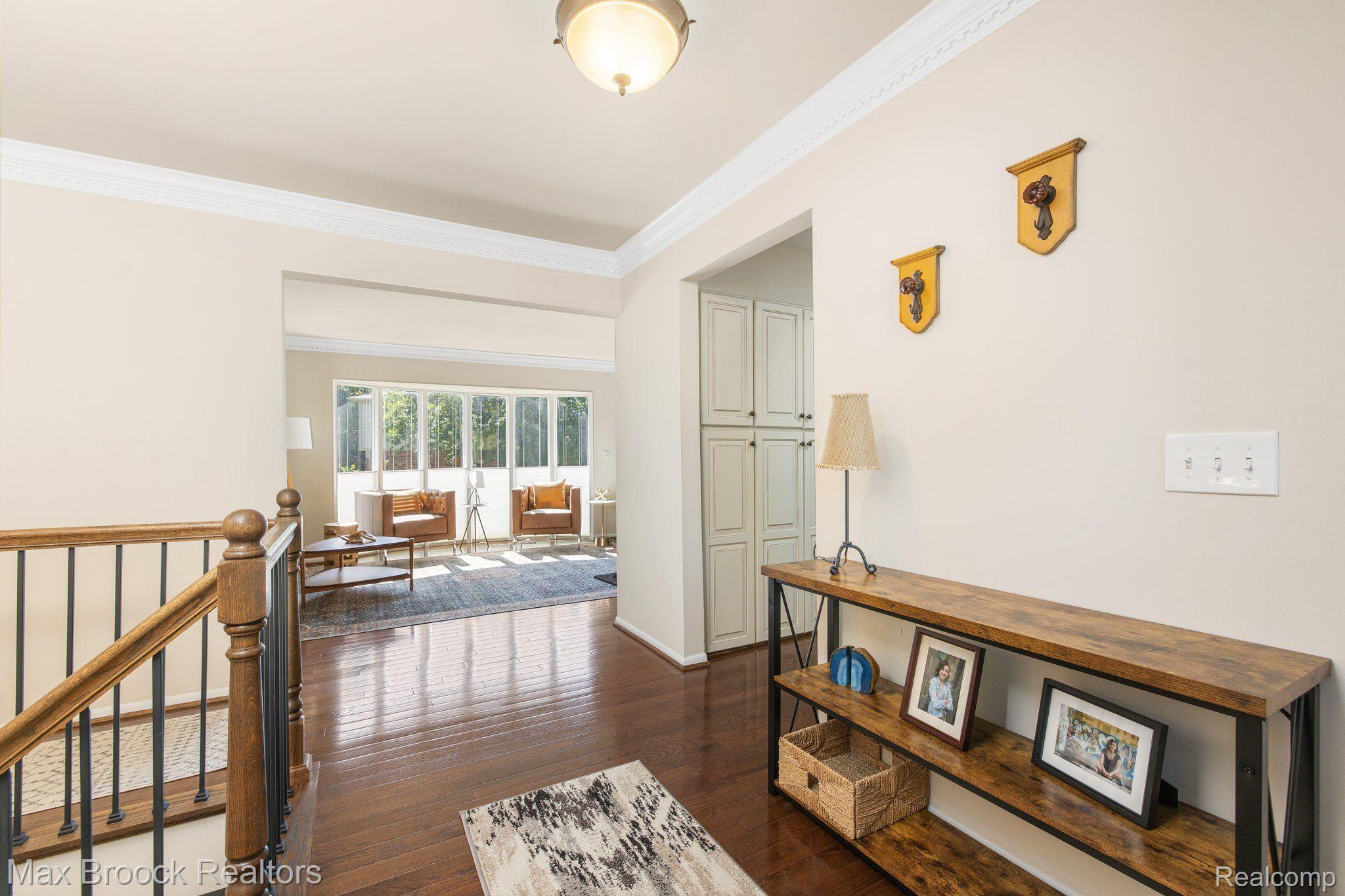 449 Ridgewood Road Rochester, MI 48306 - Photo 11 of 40 Gallery Image 11