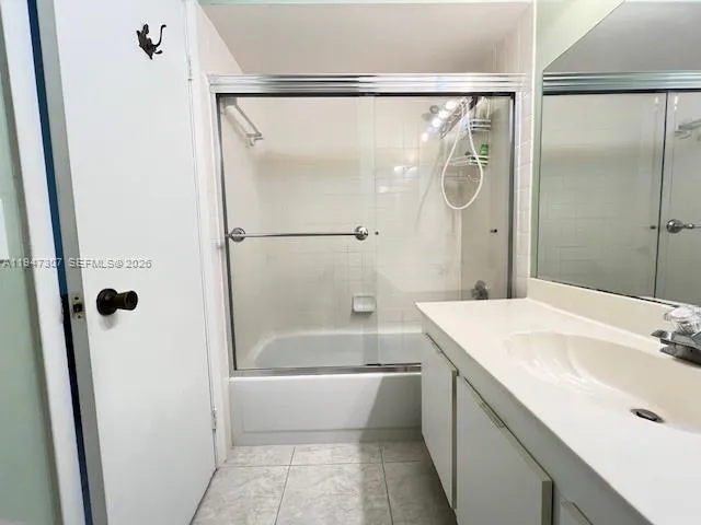 $405,000 | 905 Northwest 107th Avenue, Pembroke Pines, FL 33026