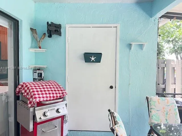 $405,000 | 905 Northwest 107th Avenue, Pembroke Pines, FL 33026