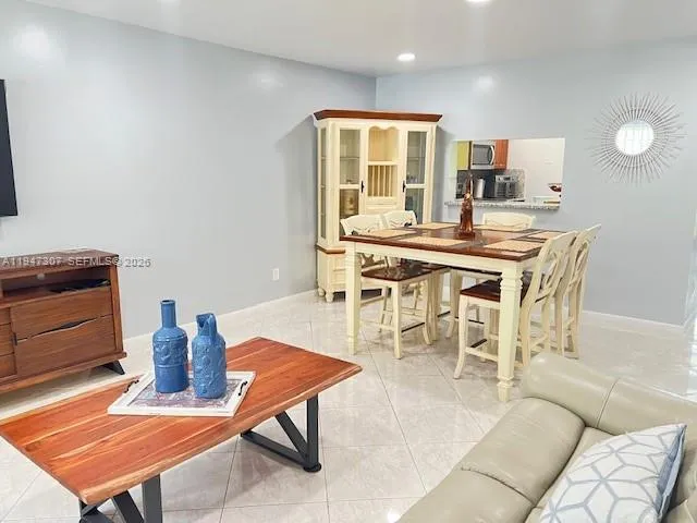 $405,000 | 905 Northwest 107th Avenue, Pembroke Pines, FL 33026