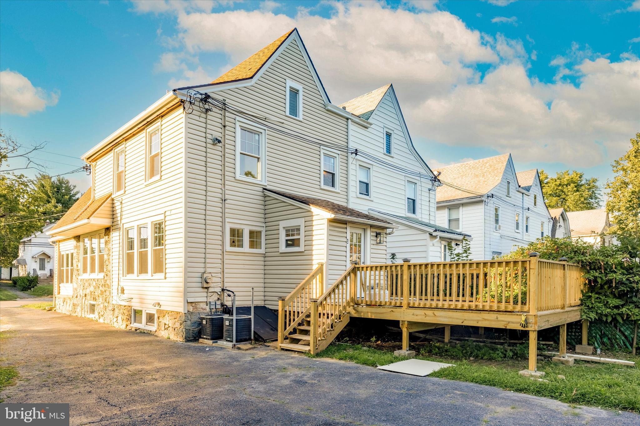 321 Powell Road Springfield, PA 19064 - Photo 7 of 23