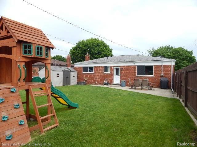 30003 Rosenbusch Drive Warren, MI 48088 - Photo 14 of 25 DC3F7C58-E1ED-4312-A72E-BFA3852DFA91.jpeg