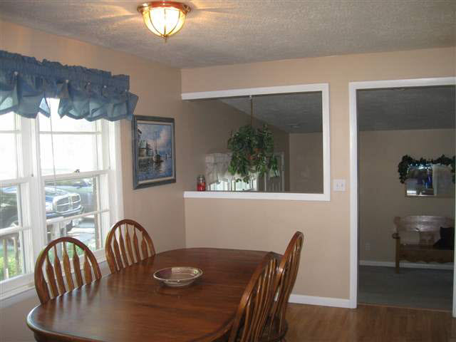 4405 West Petty Road Muncie, IN 47304 - Photo 4 of 15 Gallery Image 4