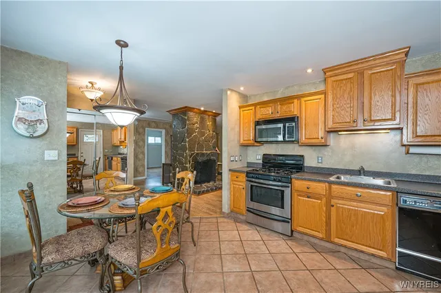 $249,900 | 158 Overbrook Avenue, Tonawanda, NY 14150