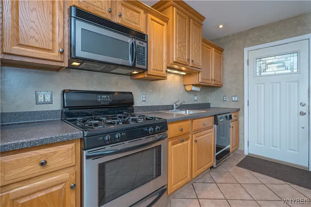 $249,900 | 158 Overbrook Avenue, Tonawanda, NY 14150