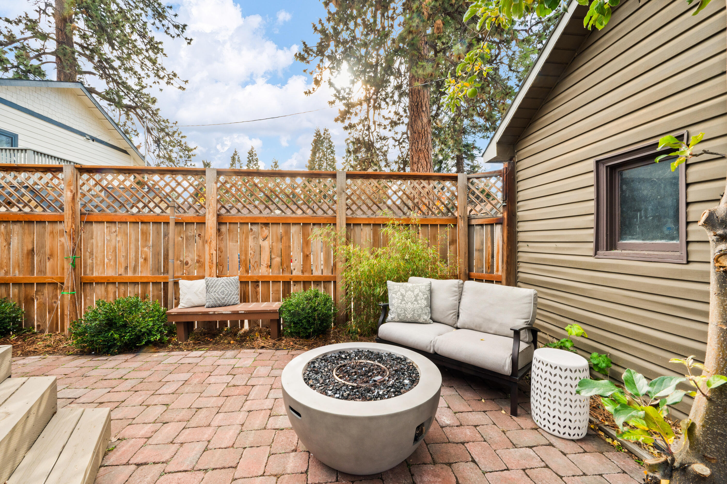 1439 Northwest 4th Street Bend, OR 97703 - Photo 35 of 41 Backyard Patio