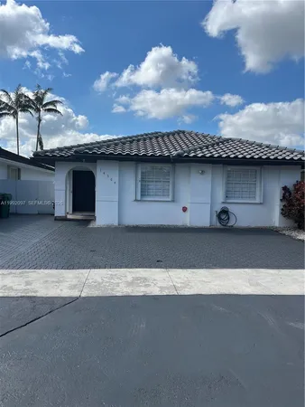 $3,650 | 14564 Southwest 113th Street, Miami, FL 33186