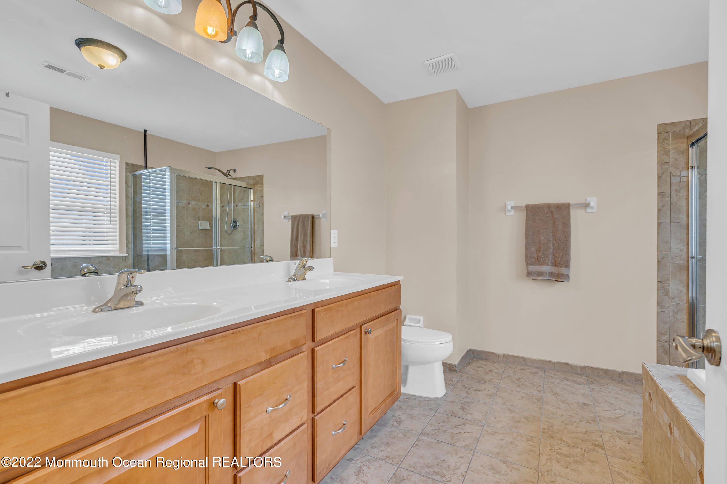 44 Brookfield Drive Jackson, NJ 08527 - Photo 6 of 62 059_dsc00031