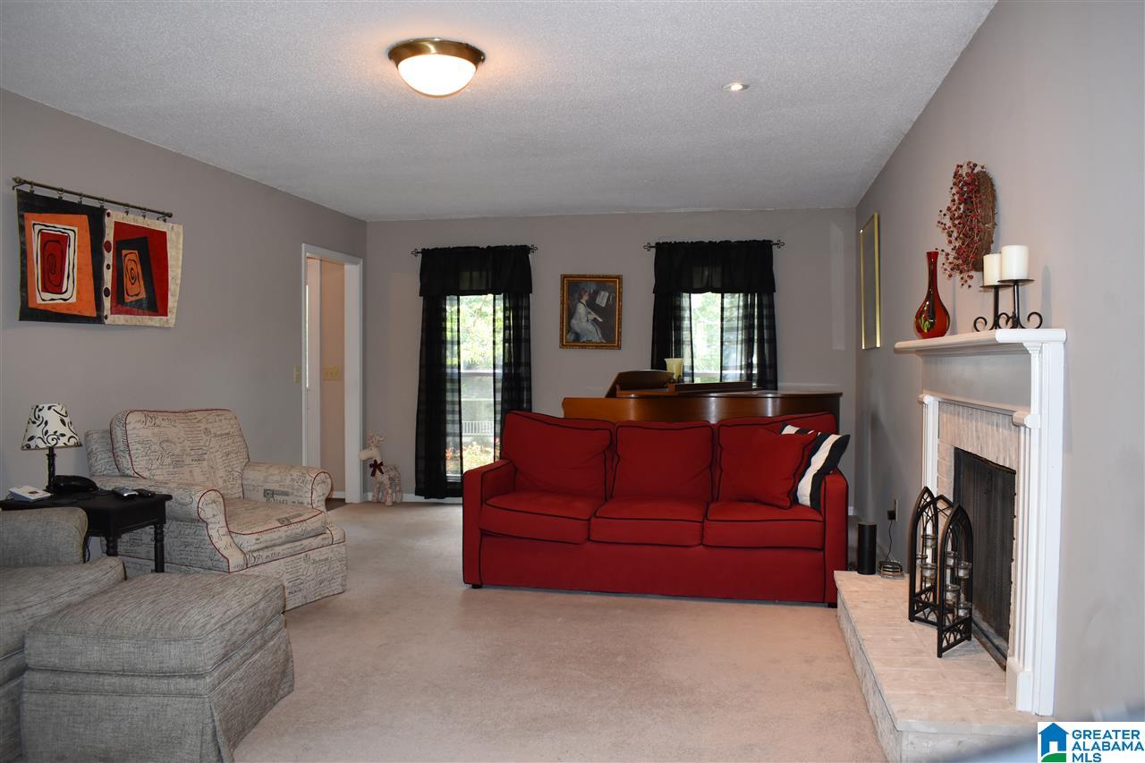 581 Olde Towne Lane Alabaster, AL 35007 - Photo 11 of 48
