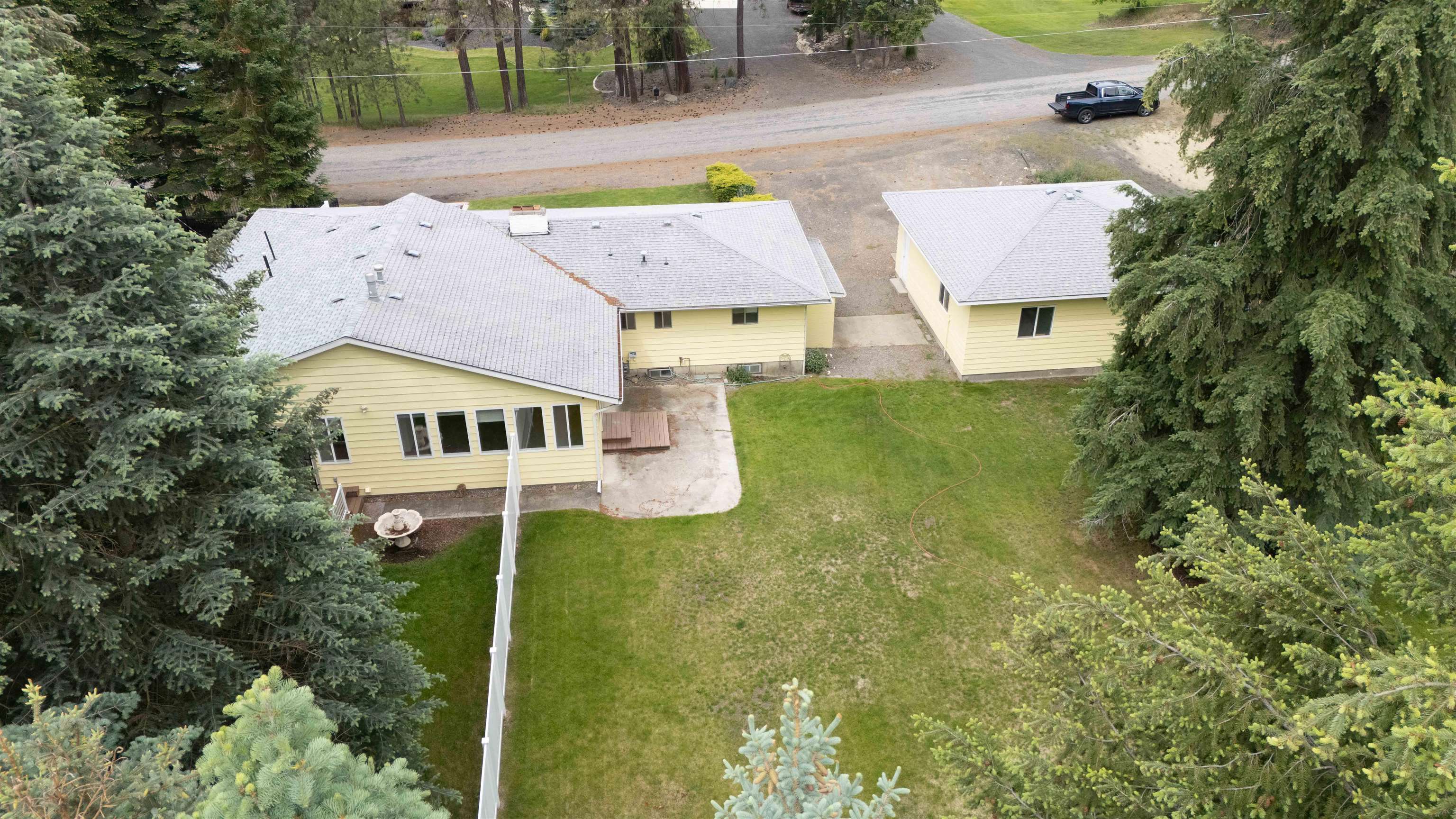 17704 North Hilltop Road Colbert, WA 99005 - Photo 3 of 38