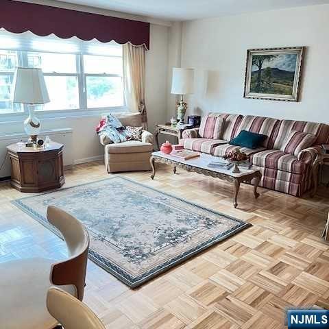 280 Prospect Avenue, Unit 11E Hackensack, NJ 07601 - Photo 5 of 36