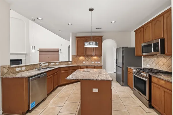 $2,700 | 24526 Avellino Court, Richmond, TX 77406
