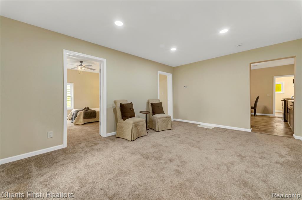 6360 Denton Road Belleville, MI 48111 - Photo 8 of 41