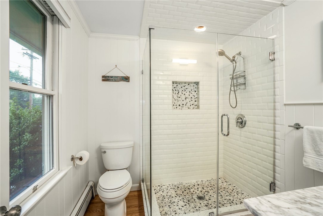 21 North Road Jamestown, RI 02835 - Photo 25 of 38 En Suite bath, part of the 2016 renovation has subway tile and classic details.