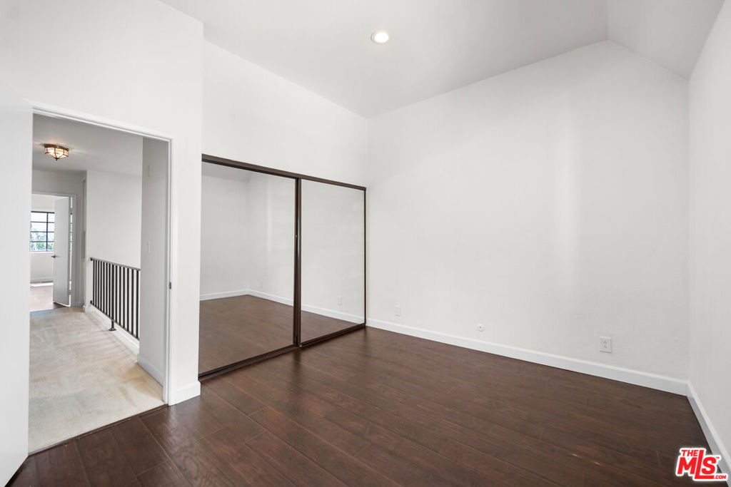 230 Bethany Road, Unit 120 Burbank, CA 91504 - Photo 21 of 34 Gallery Image 21