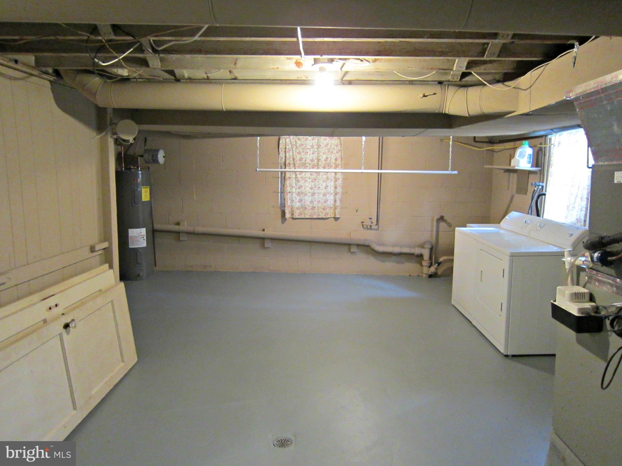 18925 Orchard Terrace Road Hagerstown, MD 21742 - Photo 22 of 33 Good nice unfinished area, great for storage
