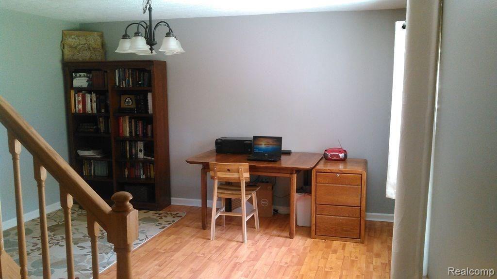 22186 Clark Road Belleville, MI 48111 - Photo 13 of 31
