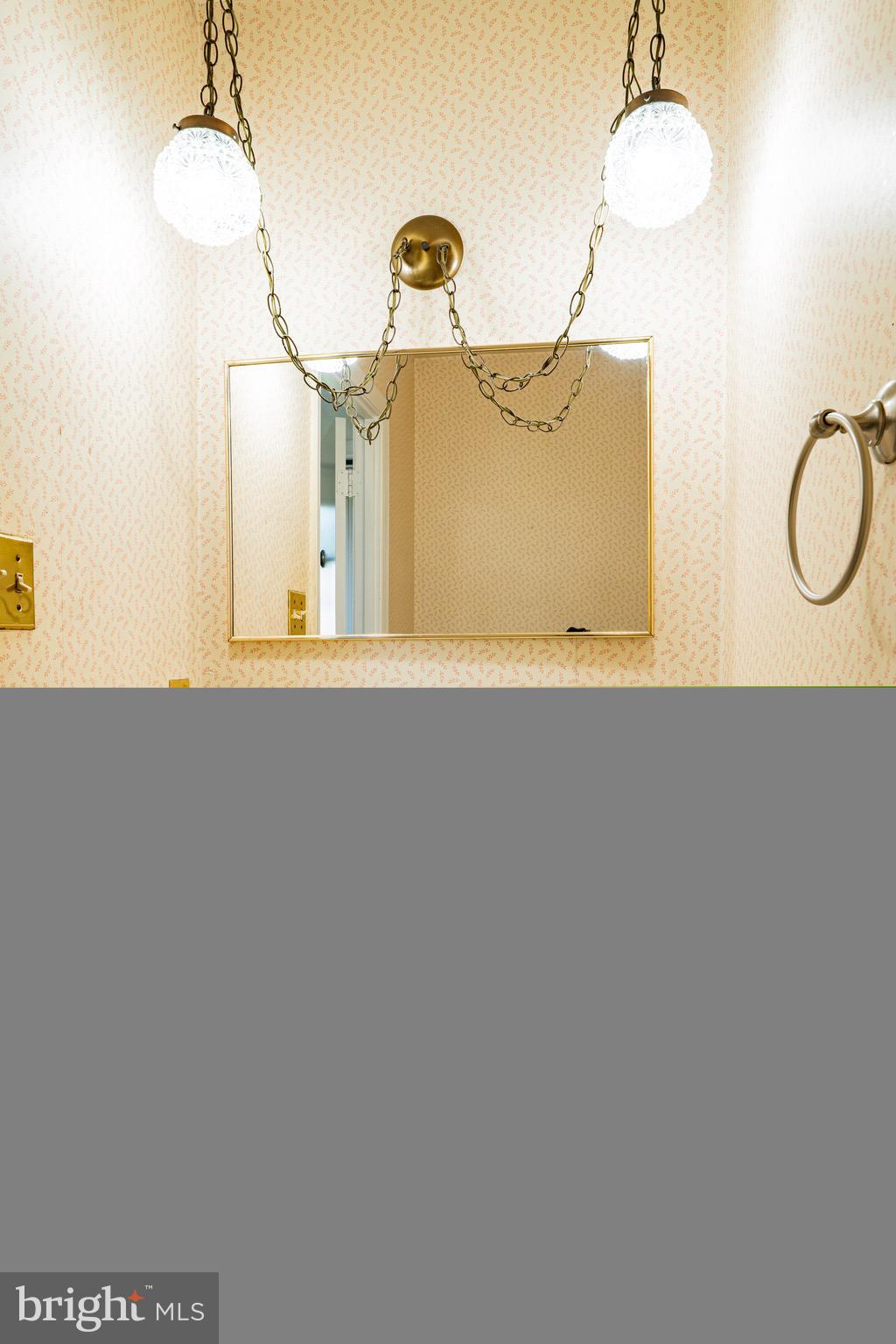 2913 Seminole Road Woodbridge, VA 22192 - Photo 9 of 34