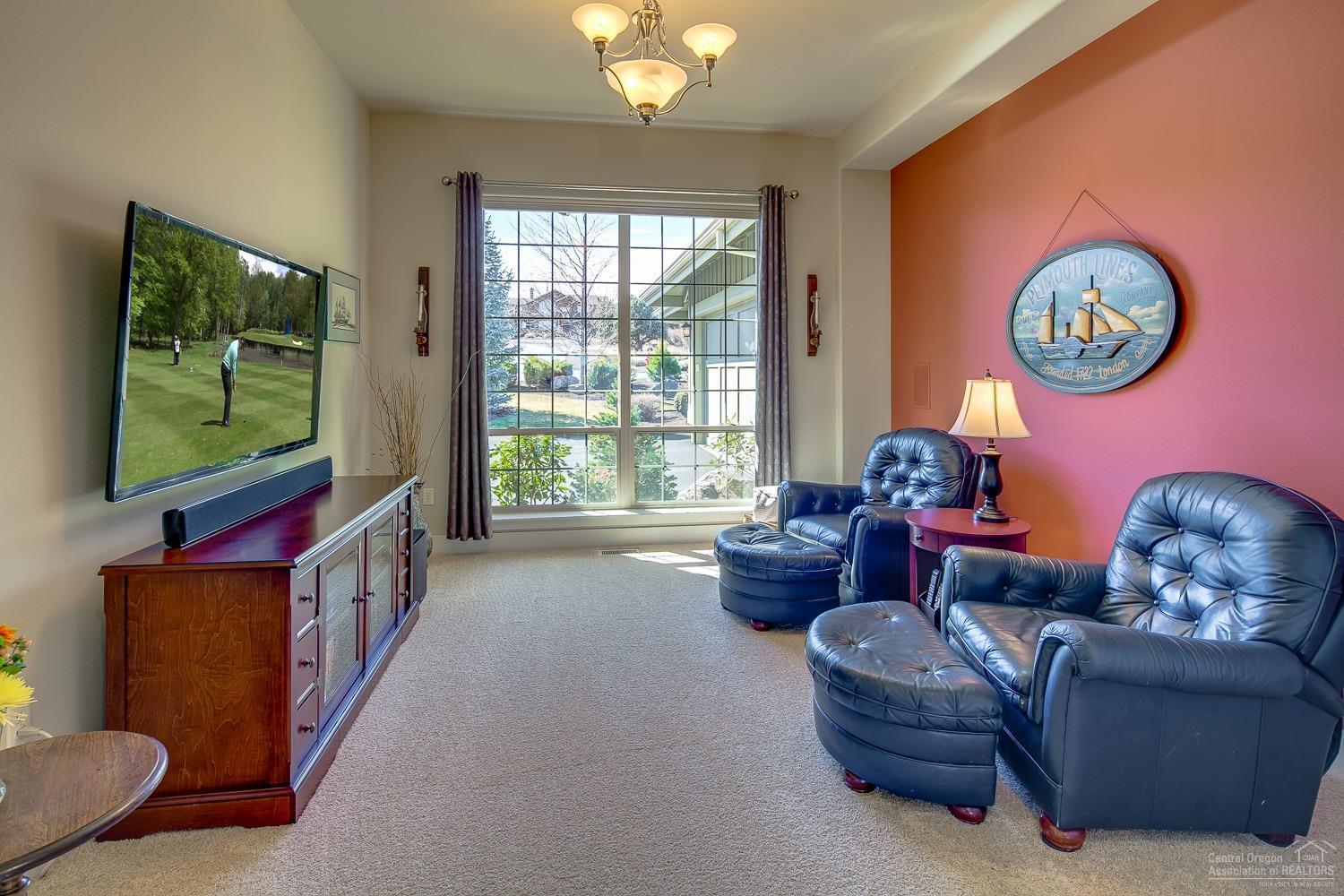 2007 Turnstone Road Redmond, OR 97756 - Photo 18 of 25 Gallery Image 18