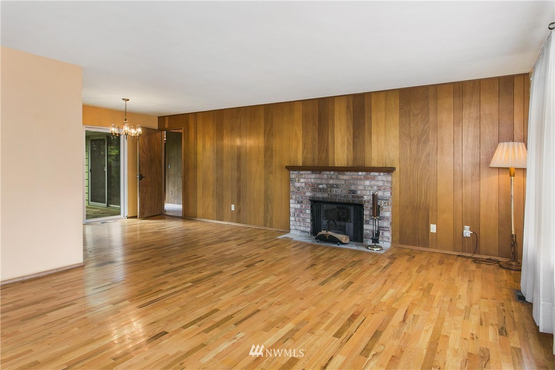 10431 Northeast 194th Street Bothell, WA 98011 - Photo 2 of 21