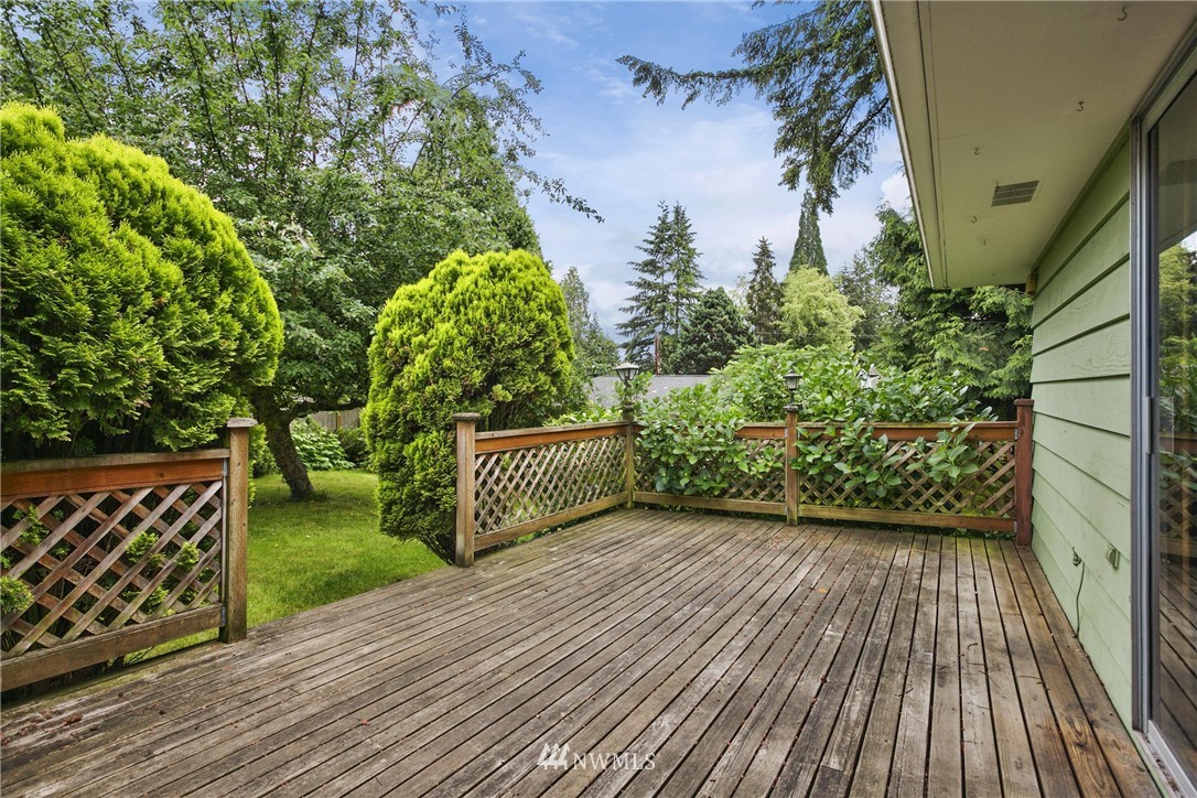 10431 Northeast 194th Street Bothell, WA 98011 - Photo 14 of 21