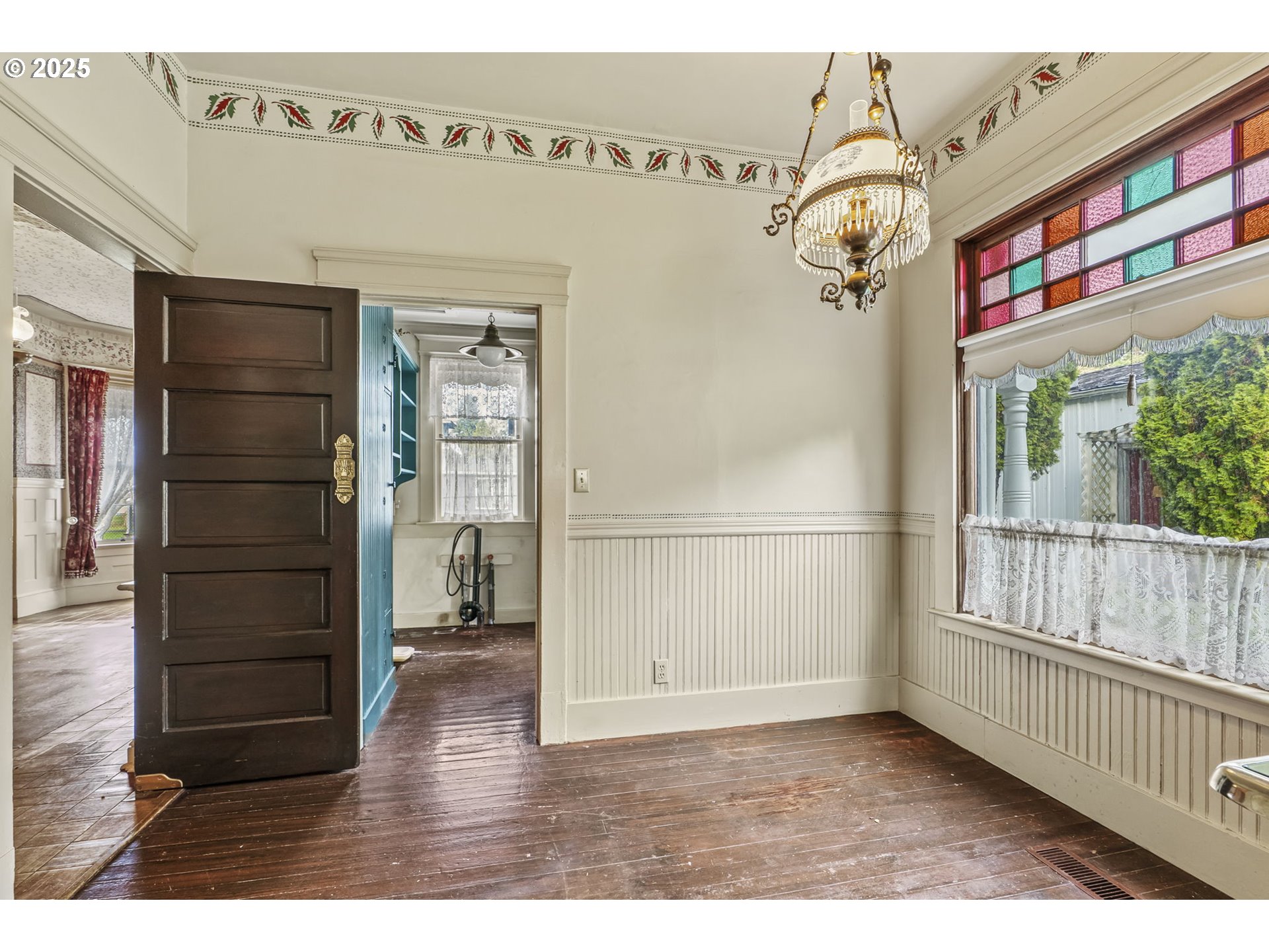 1110 D Street Vader, WA 98593 - Photo 15 of 45 a view of a interior of the house