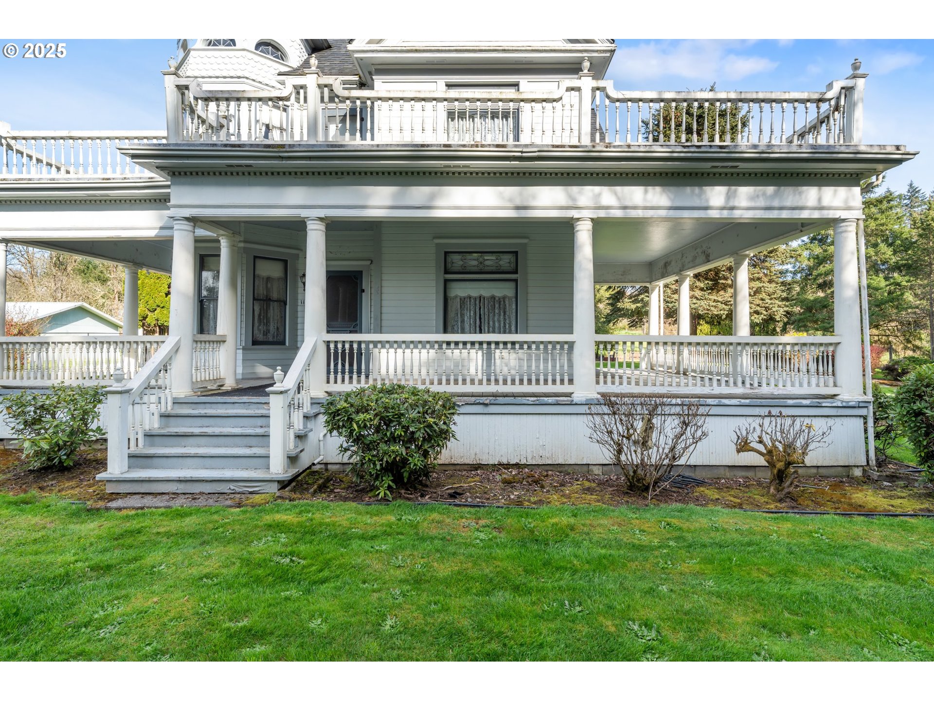 1110 D Street Vader, WA 98593 - Photo 2 of 45 a front view of a house with a yard