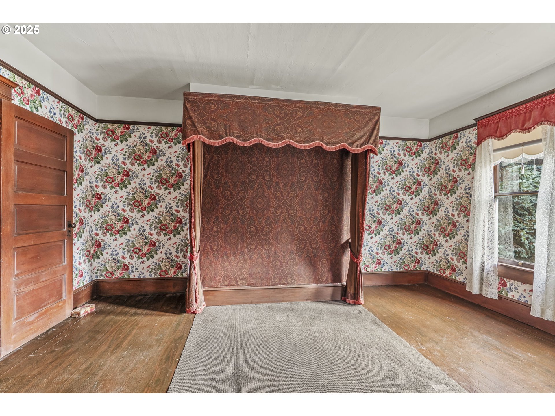 1110 D Street Vader, WA 98593 - Photo 21 of 45 a view of outdoor space with wooden floor