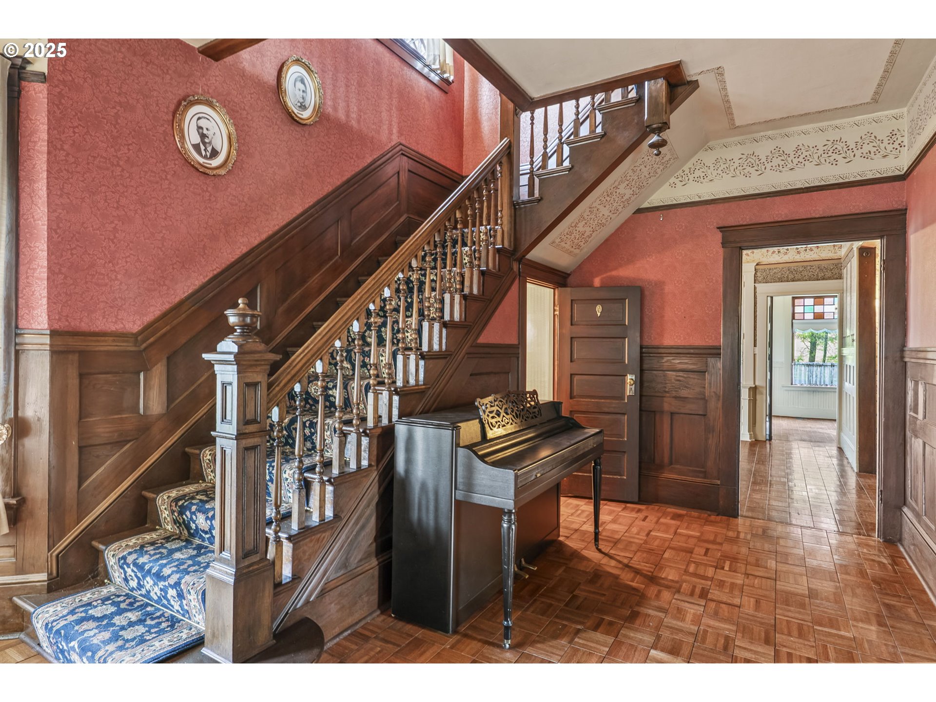 1110 D Street Vader, WA 98593 - Photo 6 of 45 a view of entryway and hall