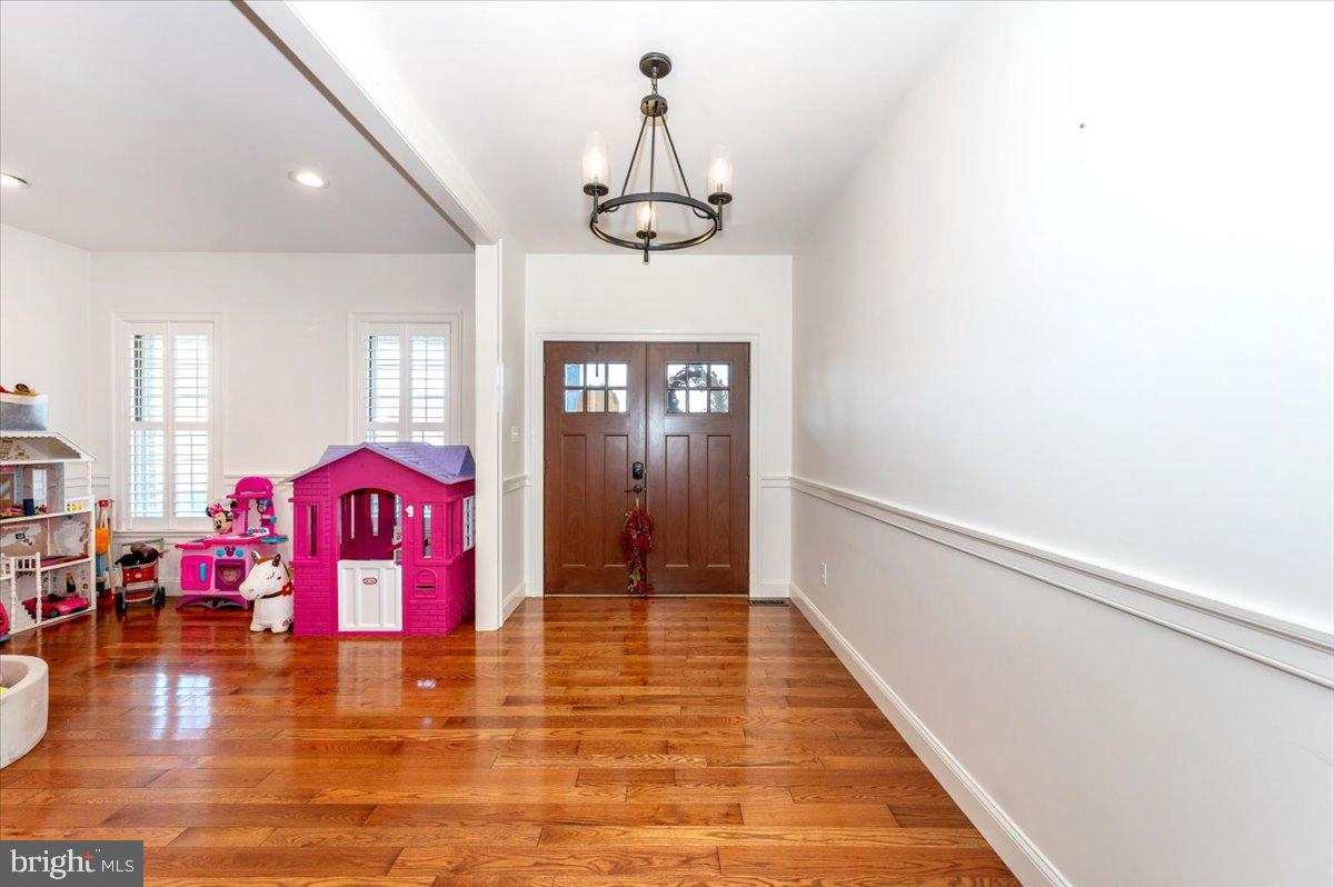 13100 St Paul Road Clear Spring, MD 21722 - Photo 6 of 97 Foyer