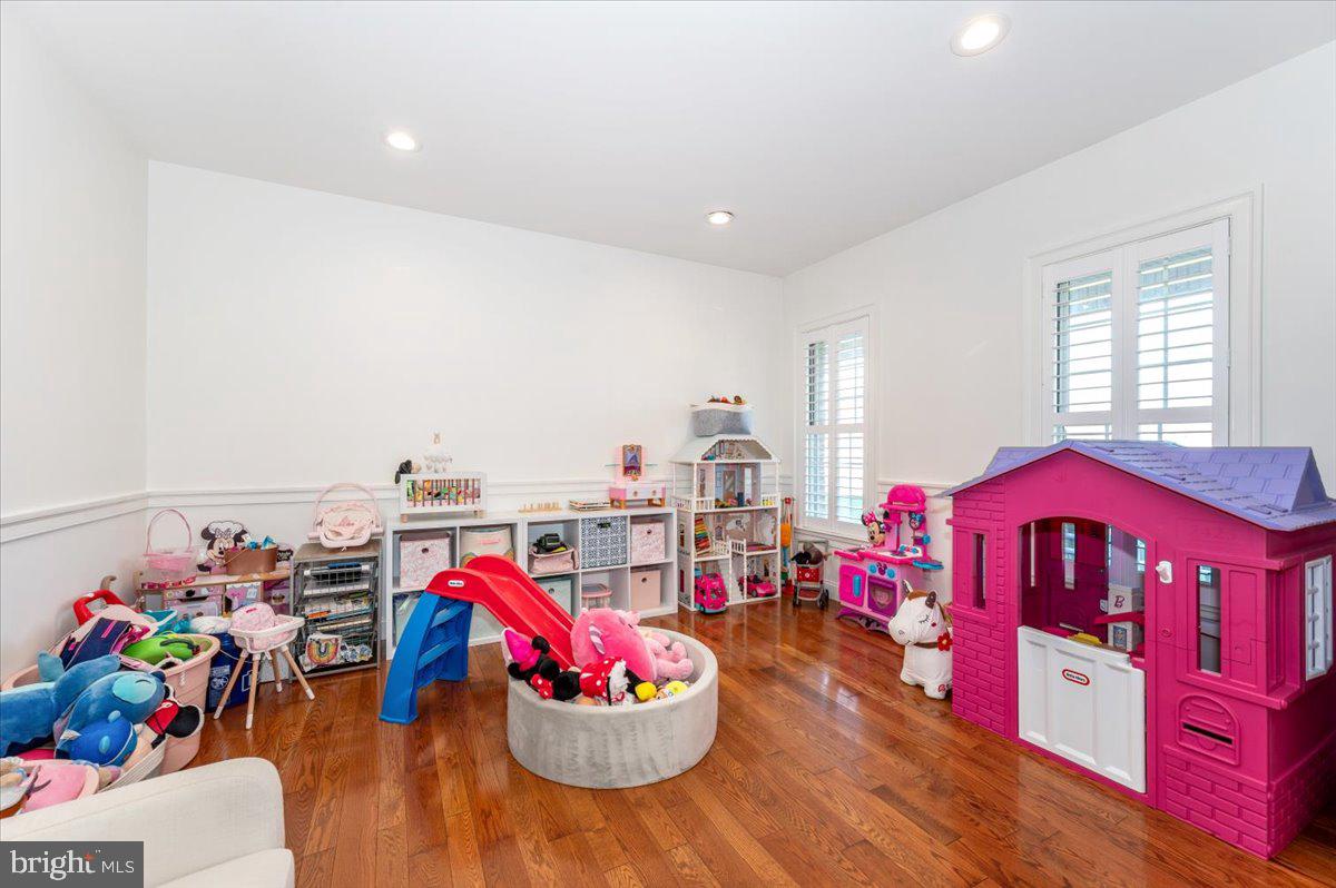 13100 St Paul Road Clear Spring, MD 21722 - Photo 7 of 97 Versatile sitting room