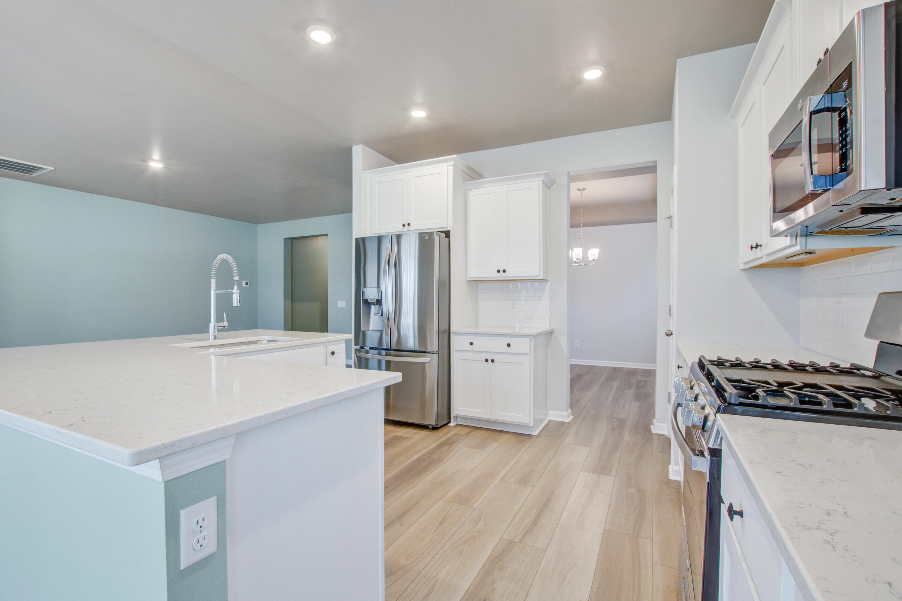 424 Water Orchid Way Moncks Corner, SC 29461 - Photo 7 of 45 Kitchen