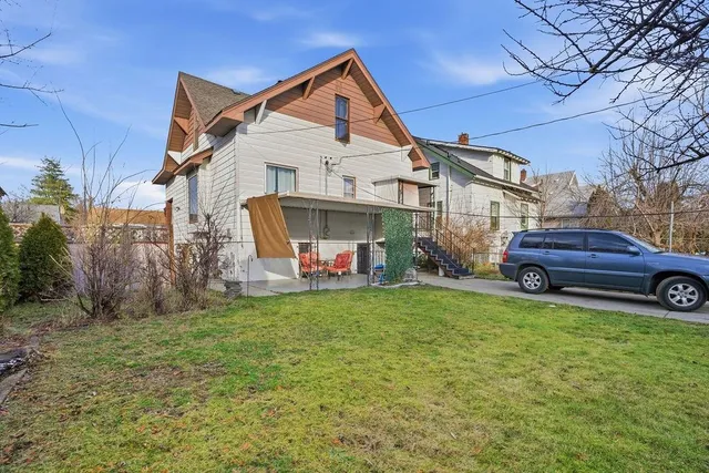 $300,000 | 1728 East Courtland Avenue, Spokane, WA 99207