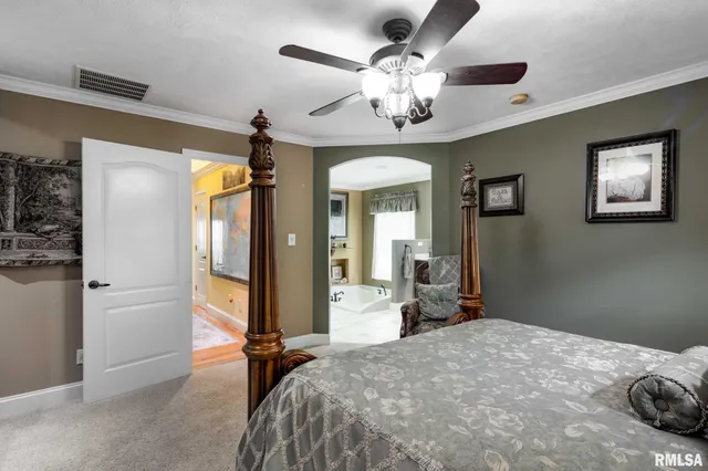 $459,000 | 1300 West Brewster Road, Herrin, IL 62948