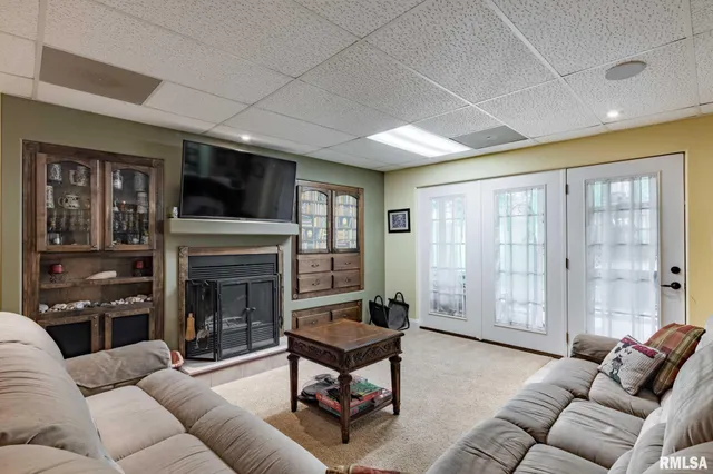 $459,000 | 1300 West Brewster Road, Herrin, IL 62948