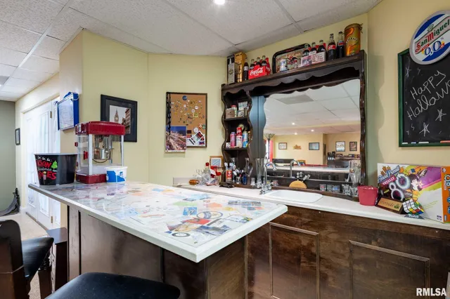 $459,000 | 1300 West Brewster Road, Herrin, IL 62948