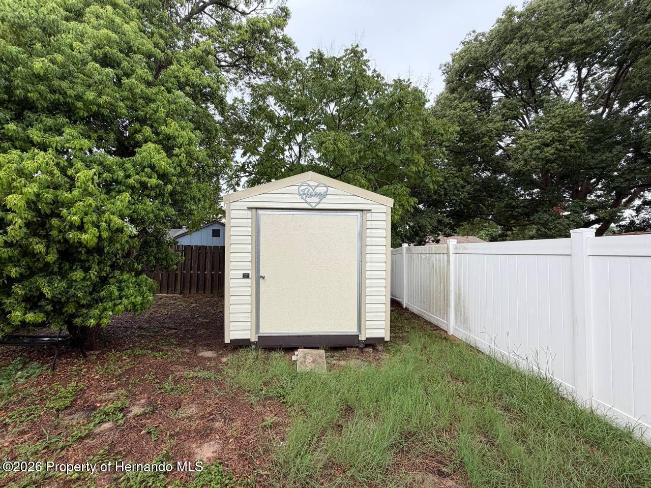 5485 Roble Avenue Spring Hill, FL 34608 - Photo 10 of 29