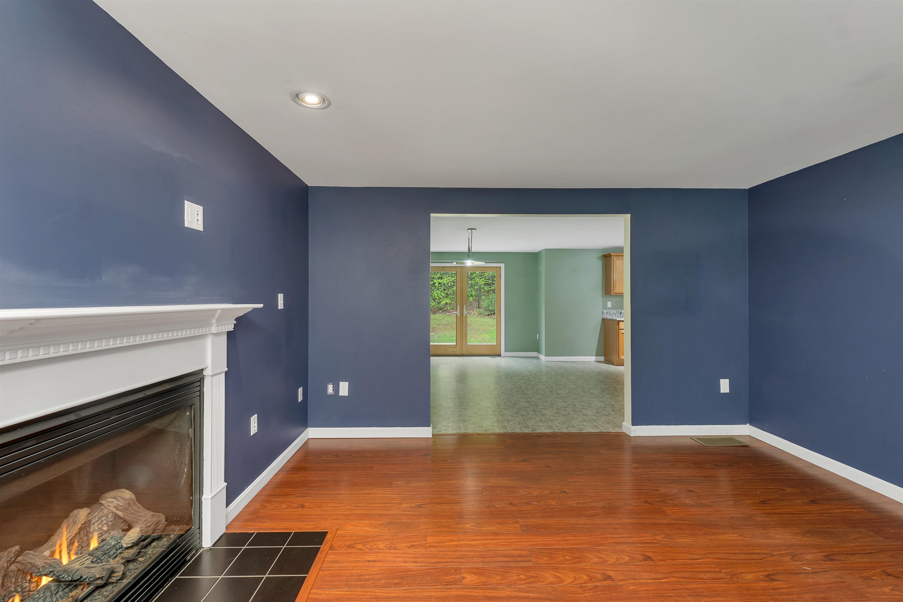 441 Ponemah Hill Road Milford, NH 03055 - Photo 4 of 46