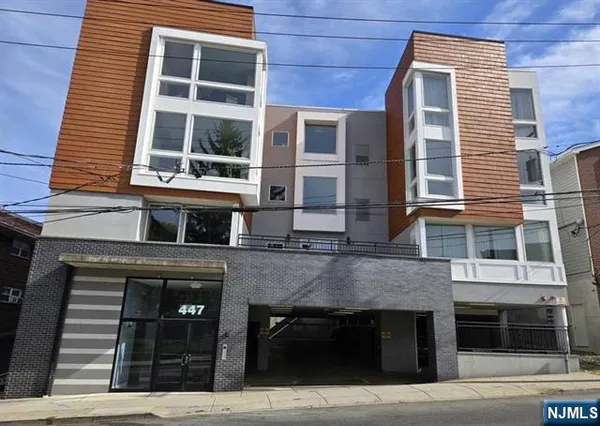 $330,000 | 447 Fairview Avenue, Unit 304, Fairview, NJ 07022
