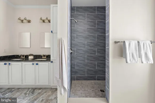 $2,325,000 | 22596 Bay View Circle, Lewes, DE 19958