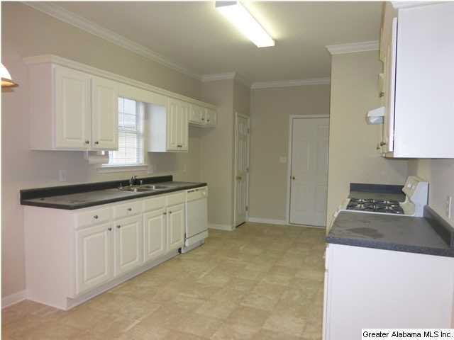 116 Hannah Circle Calera, AL 35040 - Photo 4 of 20