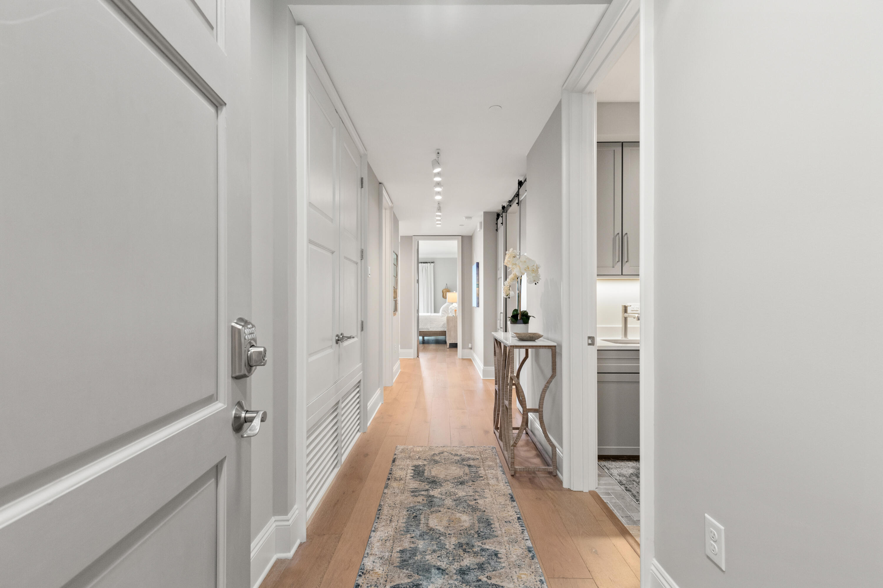 46 North Barrett Square, Unit 401 Inlet Beach, FL 32461 - Photo 21 of 34 a view of a hallway with a white walls