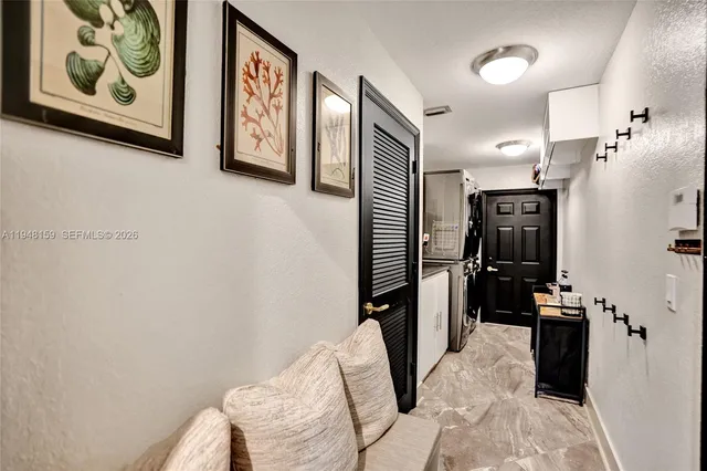 $1,950,000 | 15752 Southwest 15th Street, Davie, FL 33326