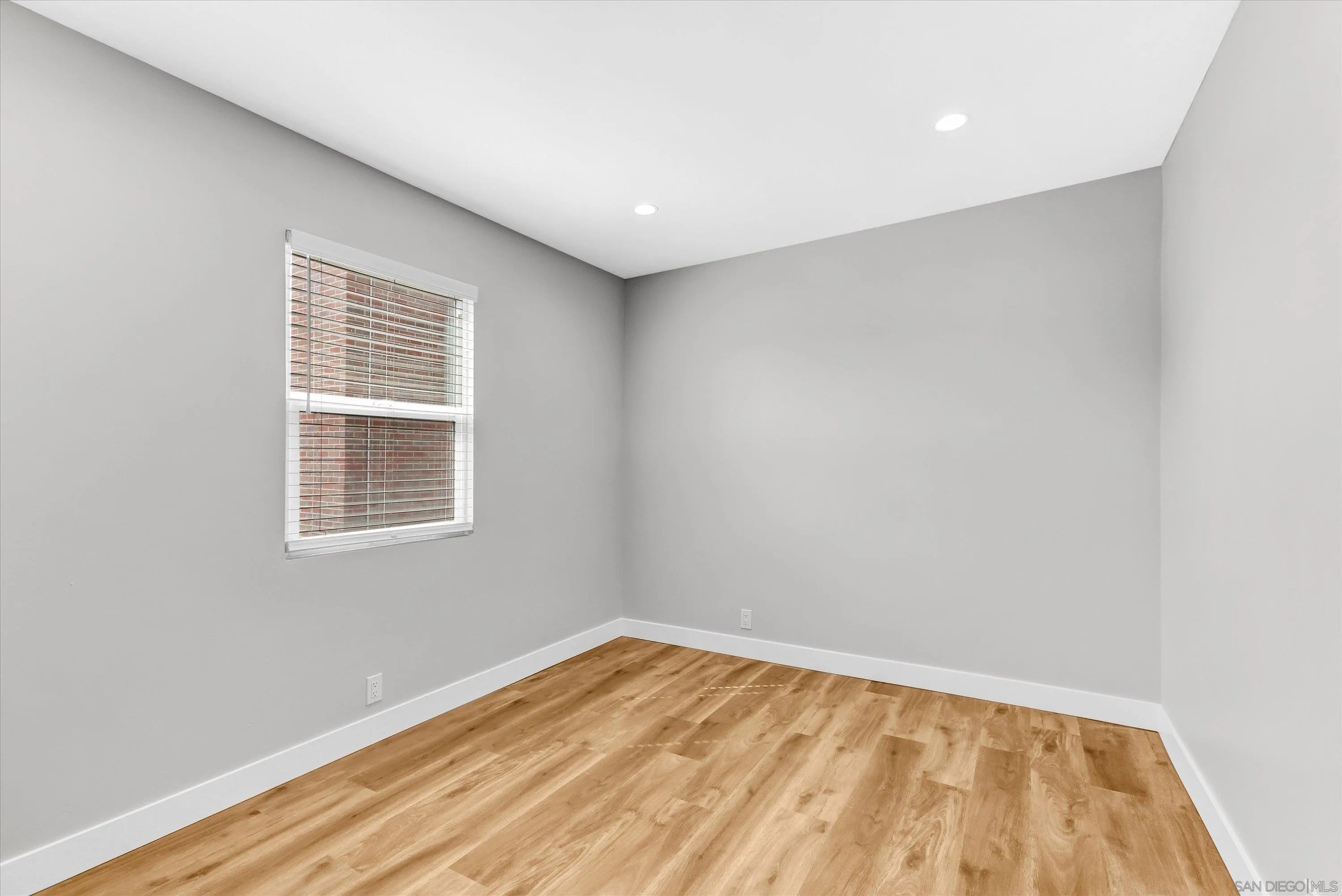 520 Pearl Street, Unit 2 La Jolla, CA 92037 - Photo 5 of 14