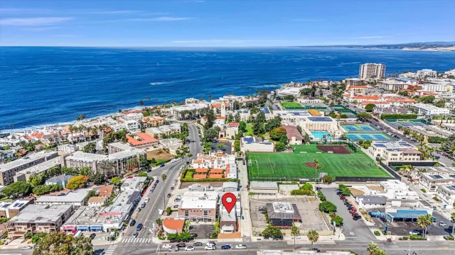 $3,250 | 520 Pearl Street, Unit 2, La Jolla, CA 92037