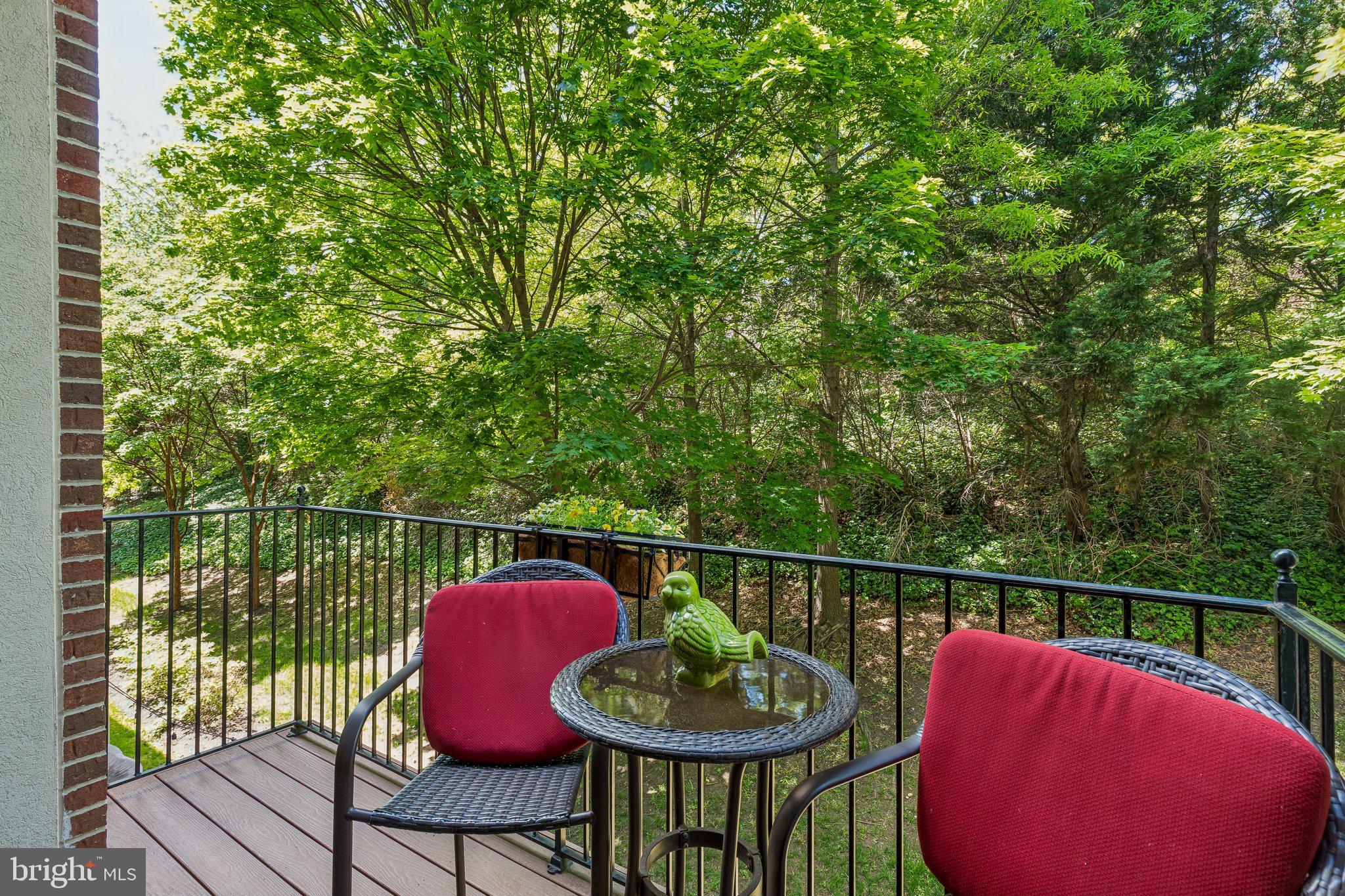 852 Independence Court Philadelphia, PA 19147 - Photo 13 of 31 a balcony with table and chairs