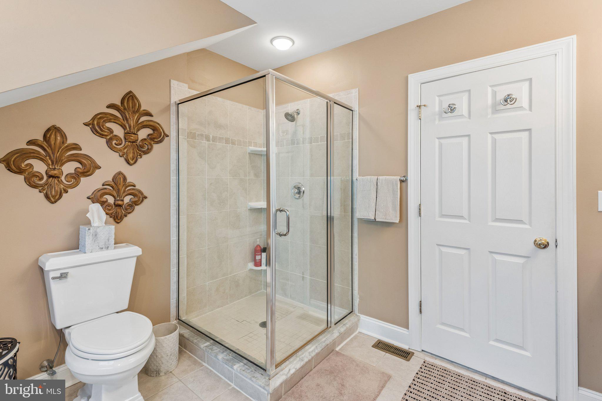852 Independence Court Philadelphia, PA 19147 - Photo 29 of 31 a bathroom with a shower and a toilet