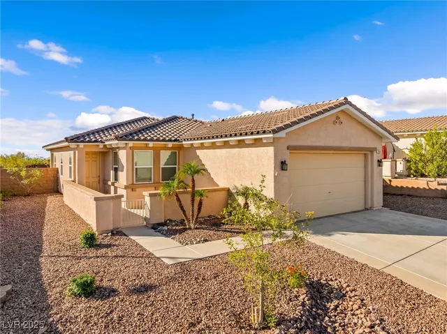 $389,900 | 2341 Thornwood Castle Drive, Laughlin, NV 89029